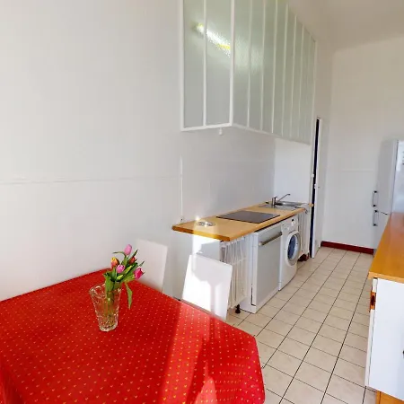 Grand 2p Face En Centre-ville Dans Un Palace Avec Parc A - Fr-1-196-318 Apartamento Menton